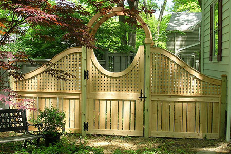 Good Neighbor Cedar Semi-Privacy Fencing with lattice by Elyria Fence