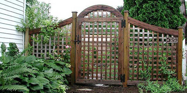 Good Neighbor Cedar Arched Lattice Fencing by Elyria Fence