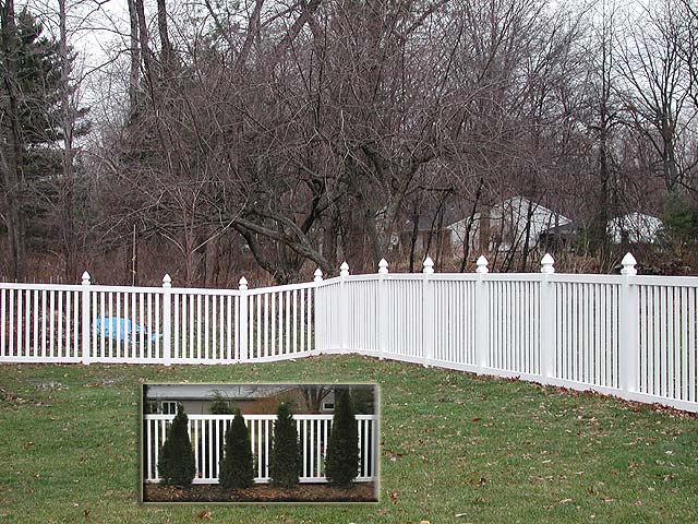 Vinyl Fence by Elyria Fence