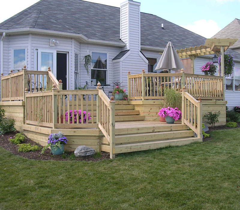 Wood Deck Railings