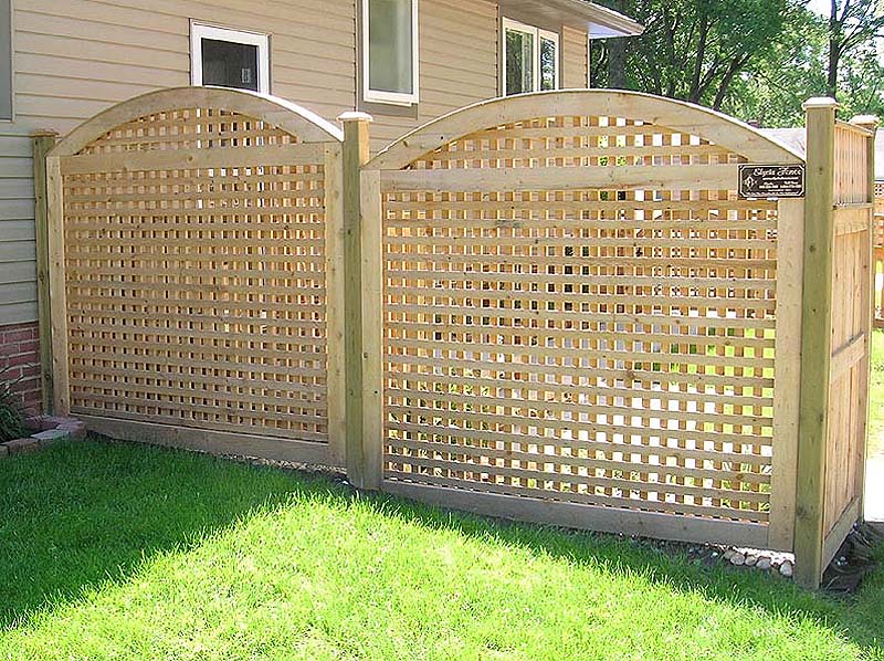 Square Lattice Fence