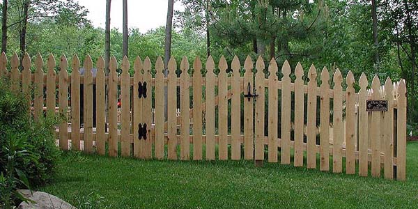 Picket Fence Designs by Elyria Fence Company
